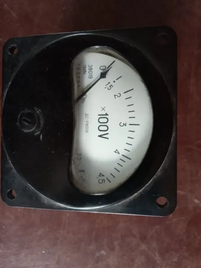 Вольтметр щитовой Э8019 купим