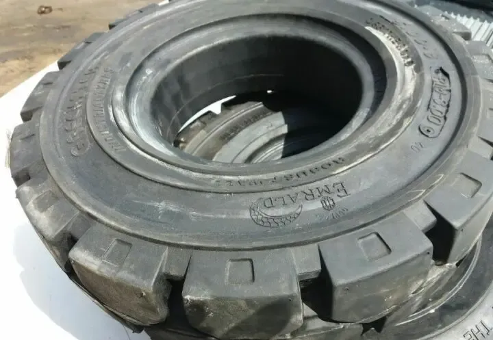 шина цельнолитая суперэласт к вилочным погрузчикам 5.00×8 2