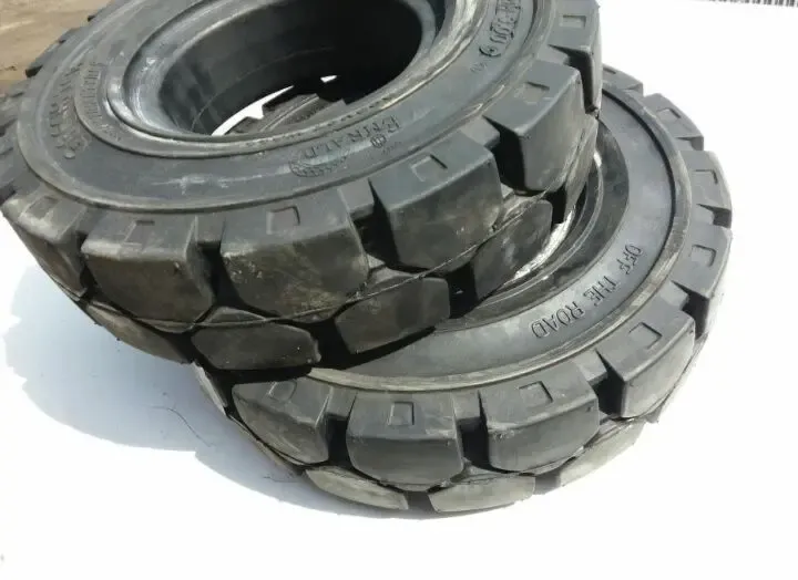 шина цельнолитая суперэласт к вилочным погрузчикам 5.00×8