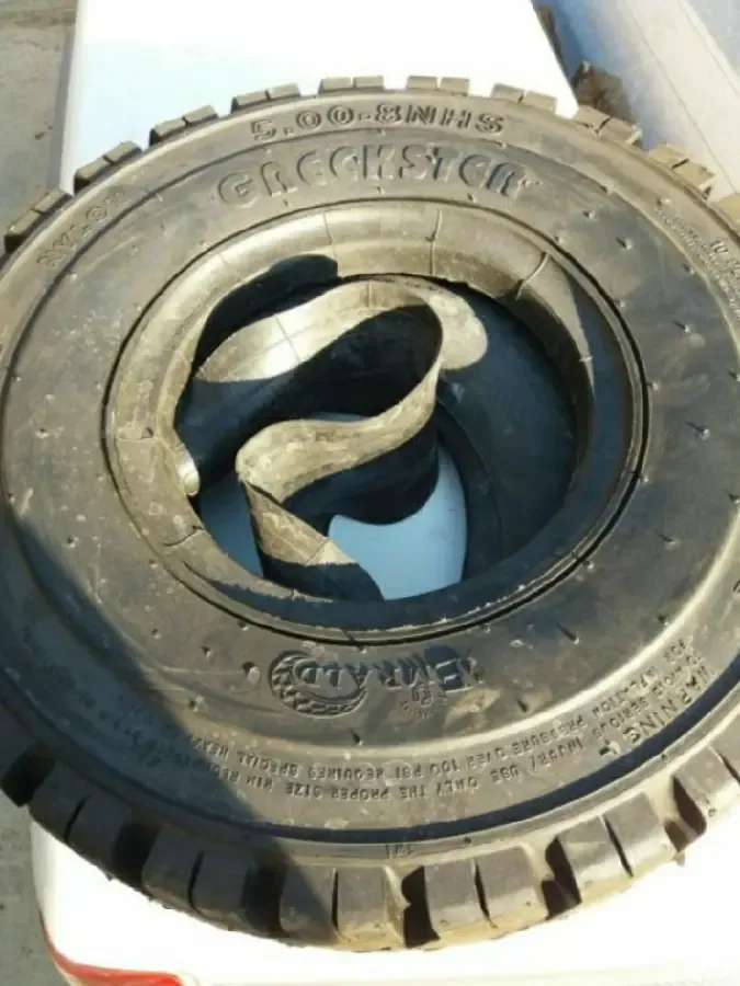 шина пневматическая  к вилочным погрузчикам 5.00×8 6