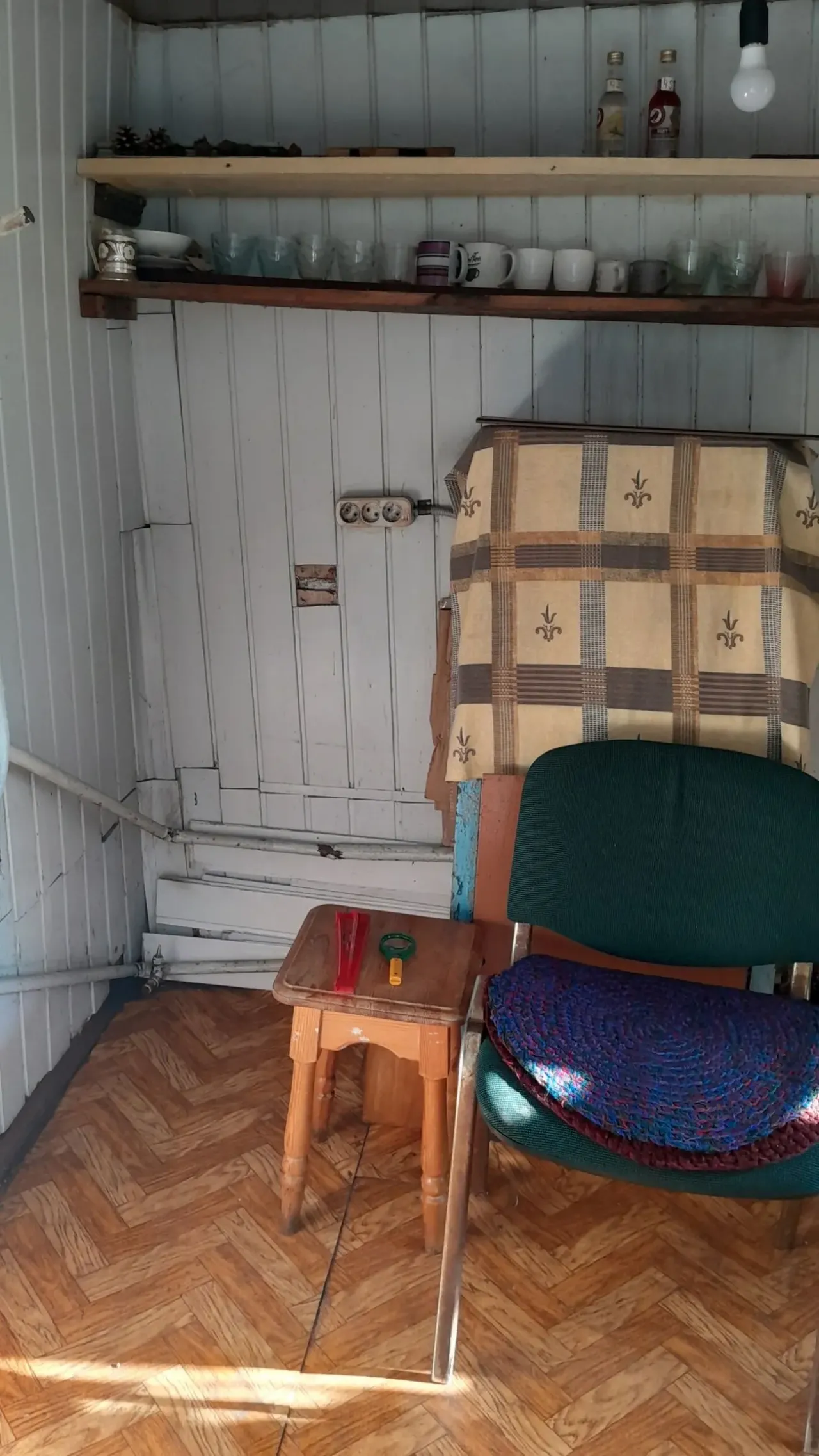 Сдается металлический киоск - пр.Моторостроителей г.Запорожье 8