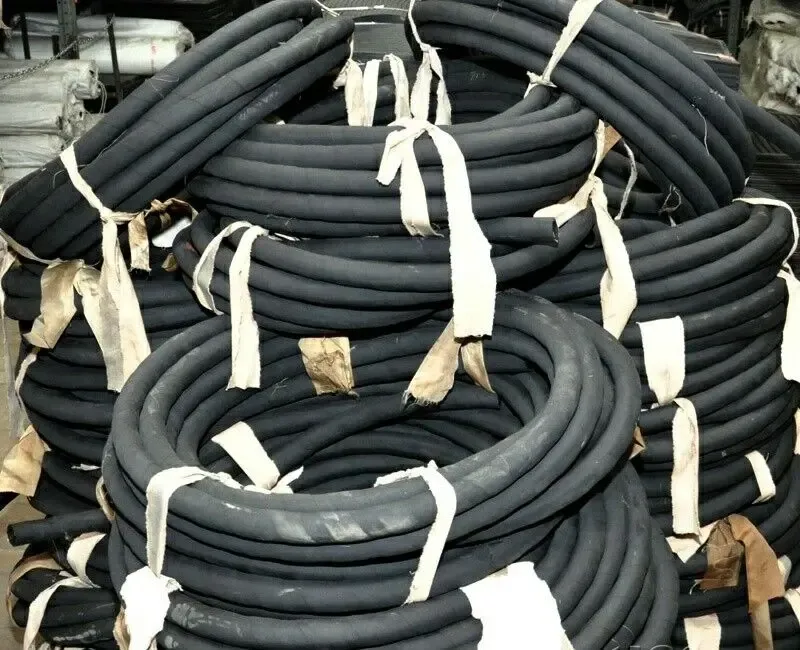 Маслобензостойкий  резиновый шланг топливный рукав армированный 3