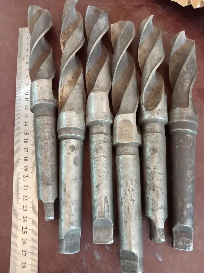 Сверло d30  R6M5 с коническим хвостовиком ccc б.у 3