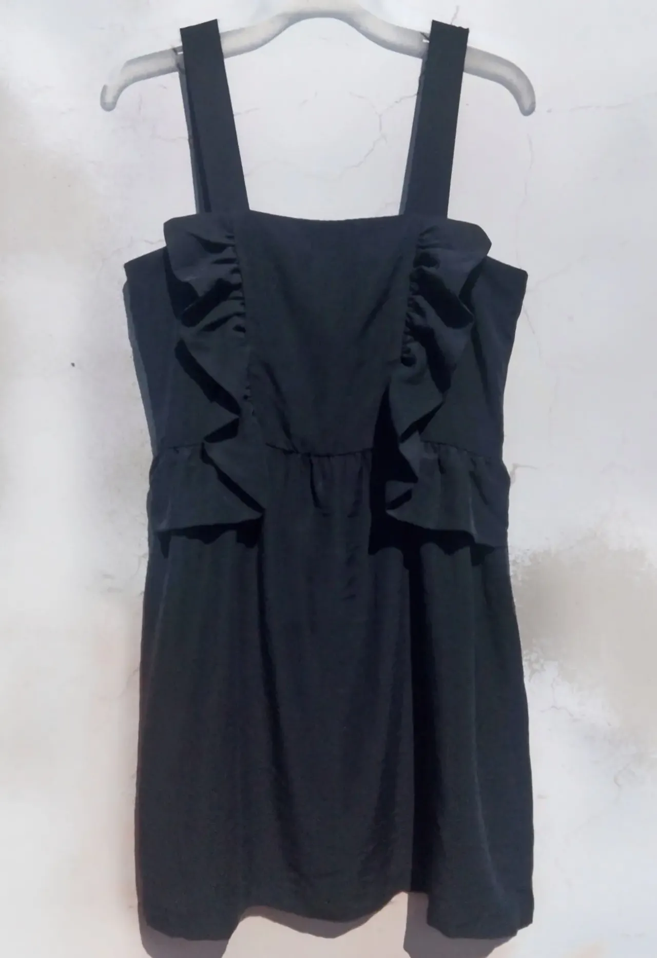 Чёрный сарафан с оборками лиоцелл H&m 7