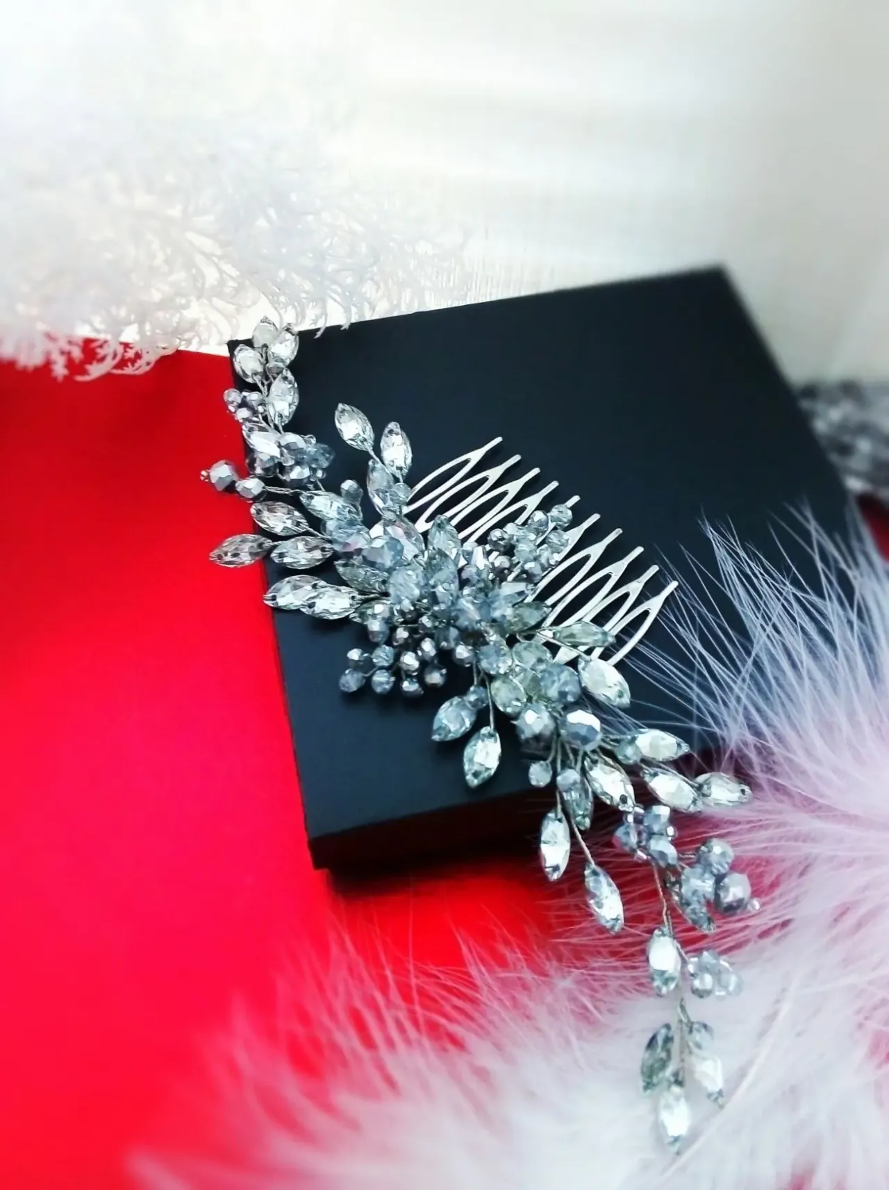 Ягідна гілка заколка гребінь прозорий сріблястий прикрас на голову у а 4