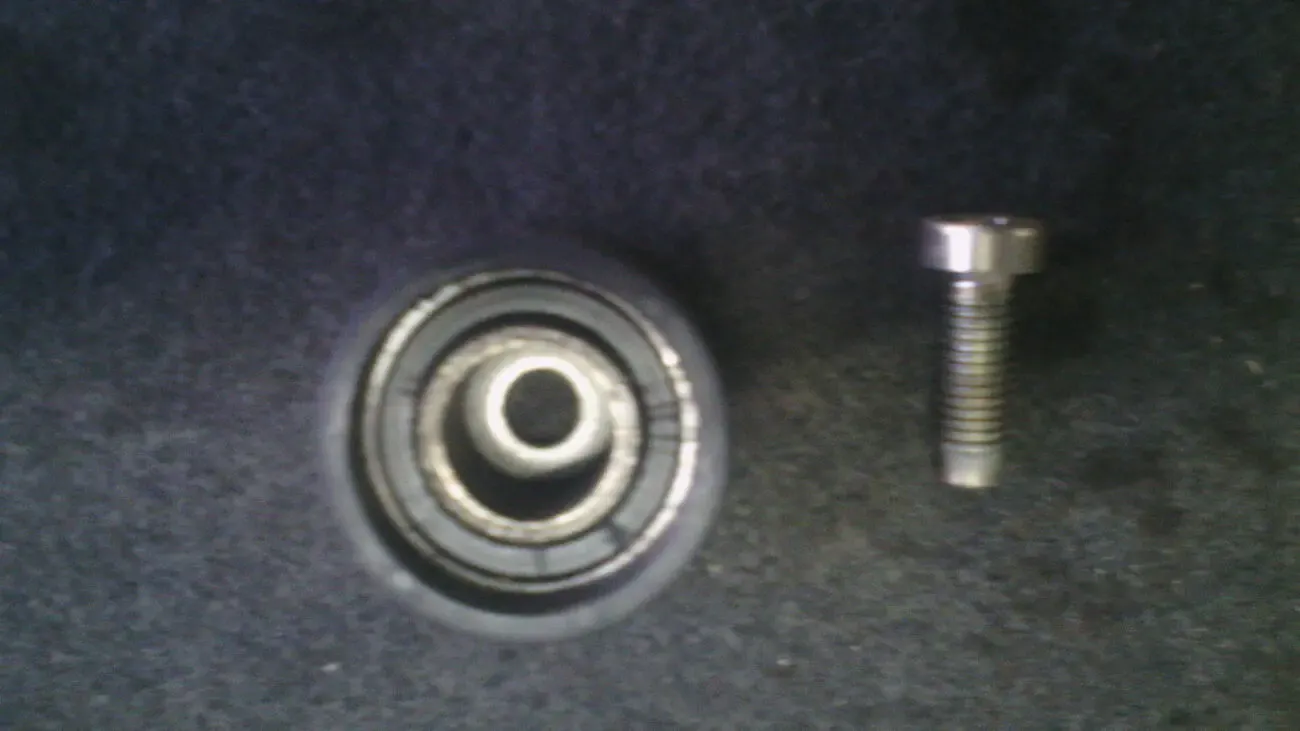 Ролик ремня грм Ina F- 212973.15 Форд оригинал