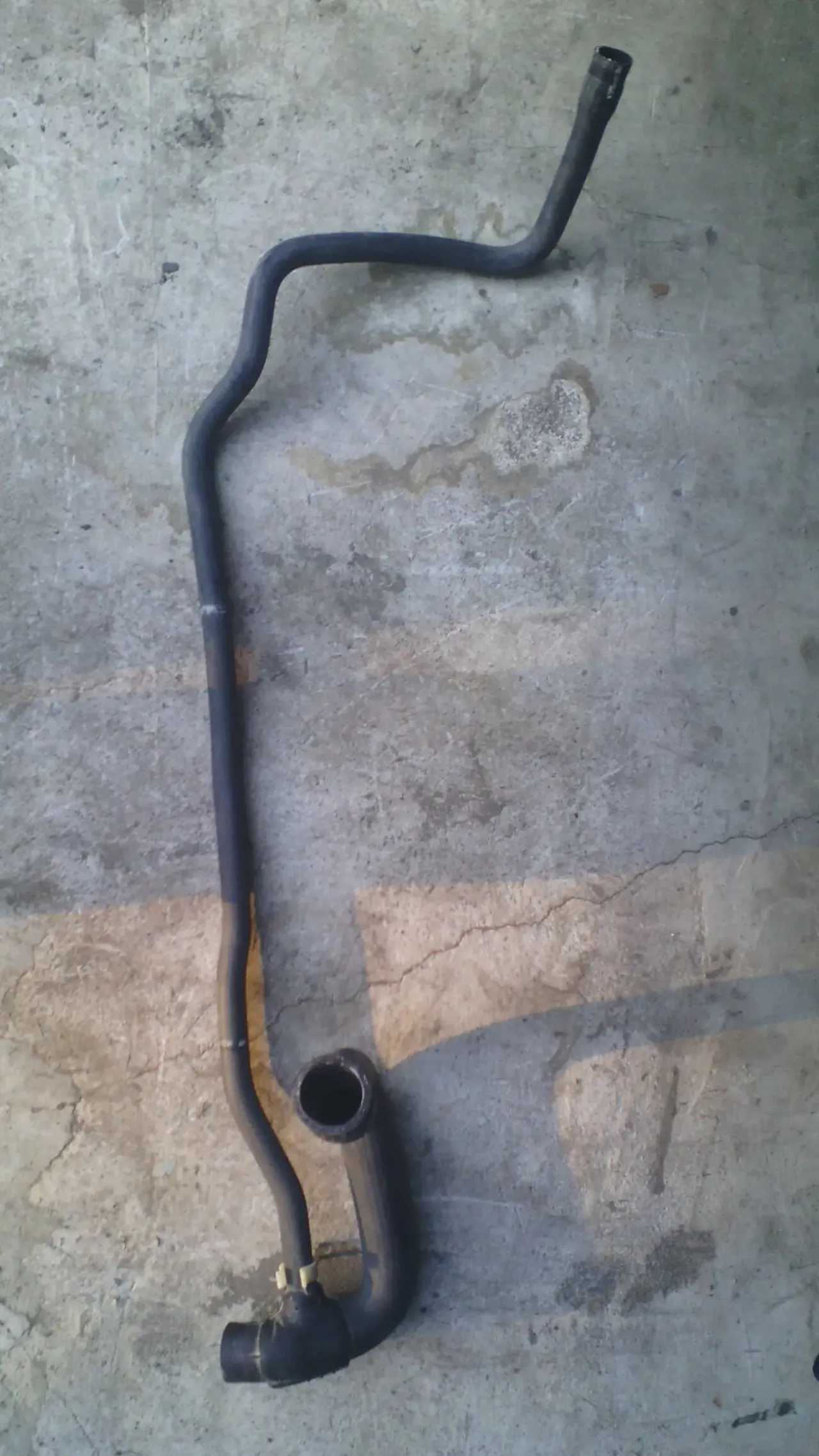 Шланг радиатора нижний 89gb-8286-aa Форд 2.9 оригинал