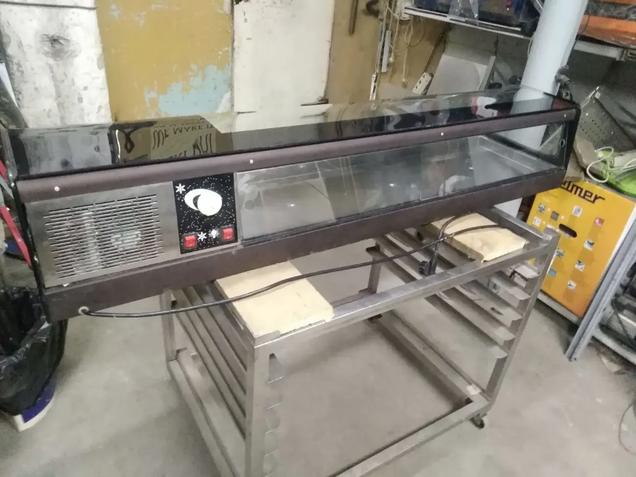 Салат-бар, Саладет, хололодильная витрина 2