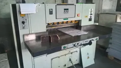 Гильотина полиграфическая Максима 80