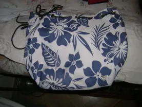 Сумочки, рюкзачок для запасной обуви, одежды на физкультуру и т.д.