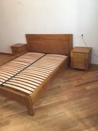 Кровать из массива дерева 2