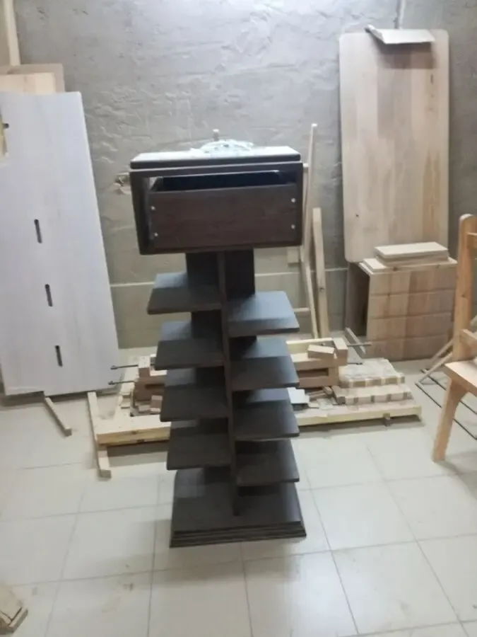 Дизайнерская полка для обуви из дуба 4