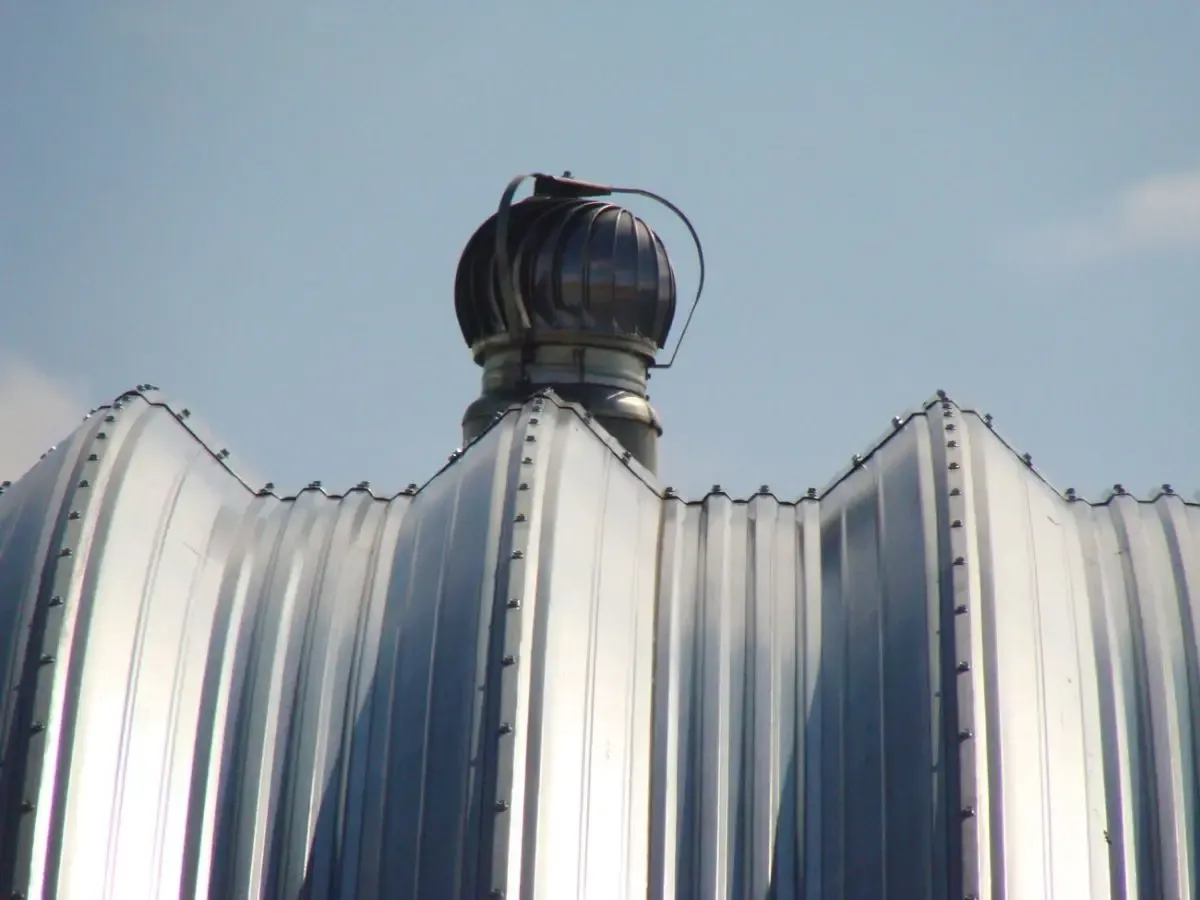 Продам Бескаркасные ангары в комплекте с фундаментом сборно-разборные 7