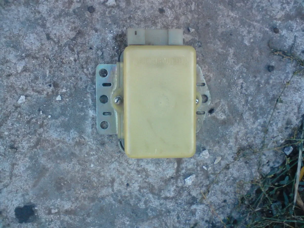 Запчасти на Москвич Ваз СССР 9