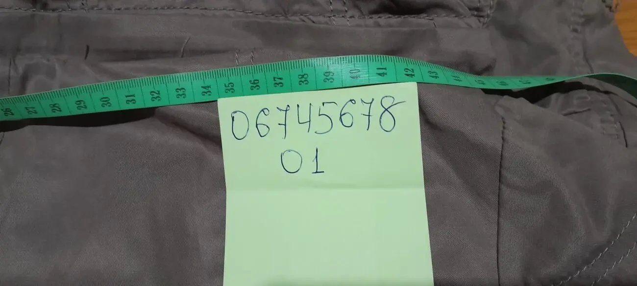 Стильный светло-шоколадный плащ на молнии,с капишоном.БАНГЛАДЕШ. 6