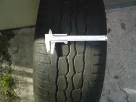 продам резину(шины)265х65R17 б/у YOKOHAMA