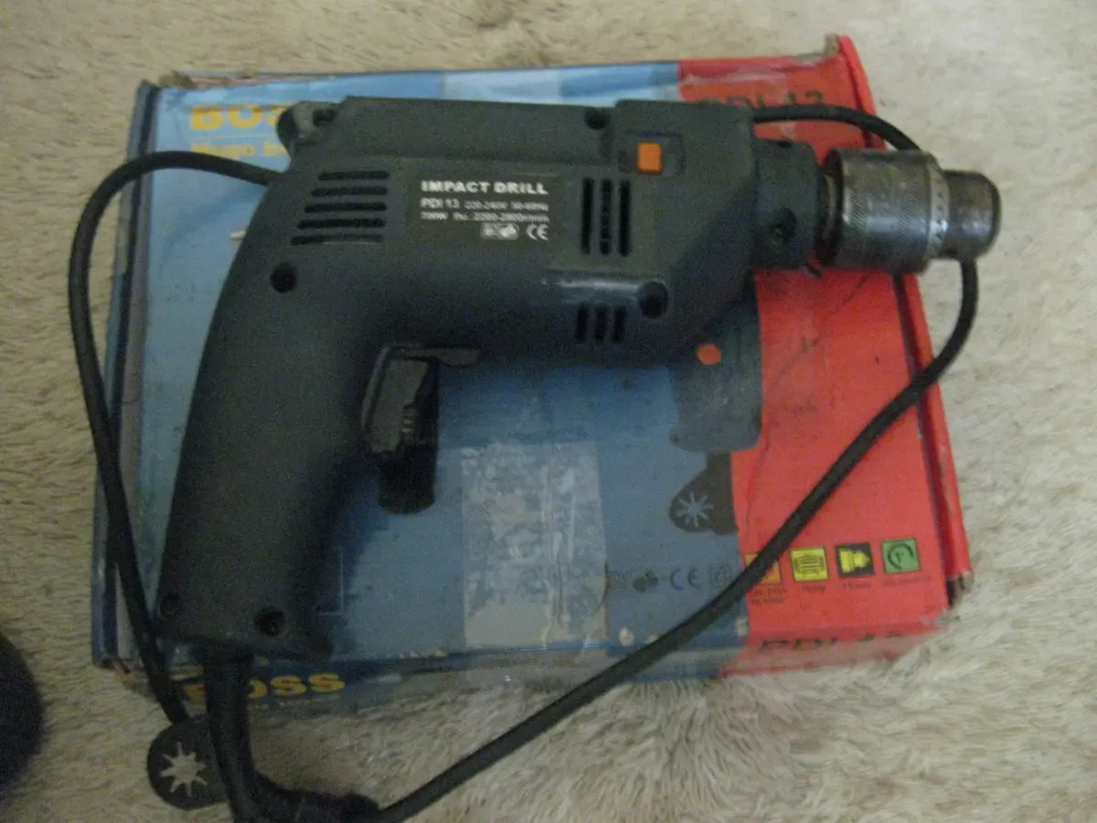 Продам или обменяю дрель ударную Boss PDI 13 2