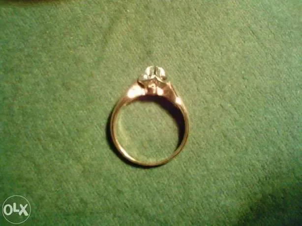 Кольцо золотое с бриллиантами , сапфиром 3