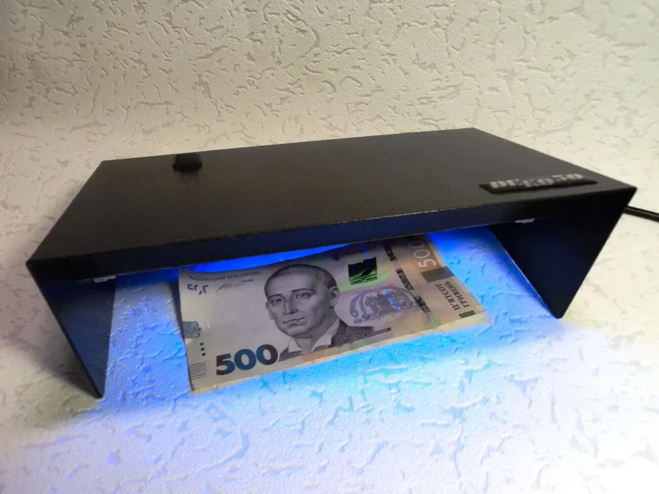 Детектор валют Деко 60, Деко 50, ультрафиолетовый детектор 5