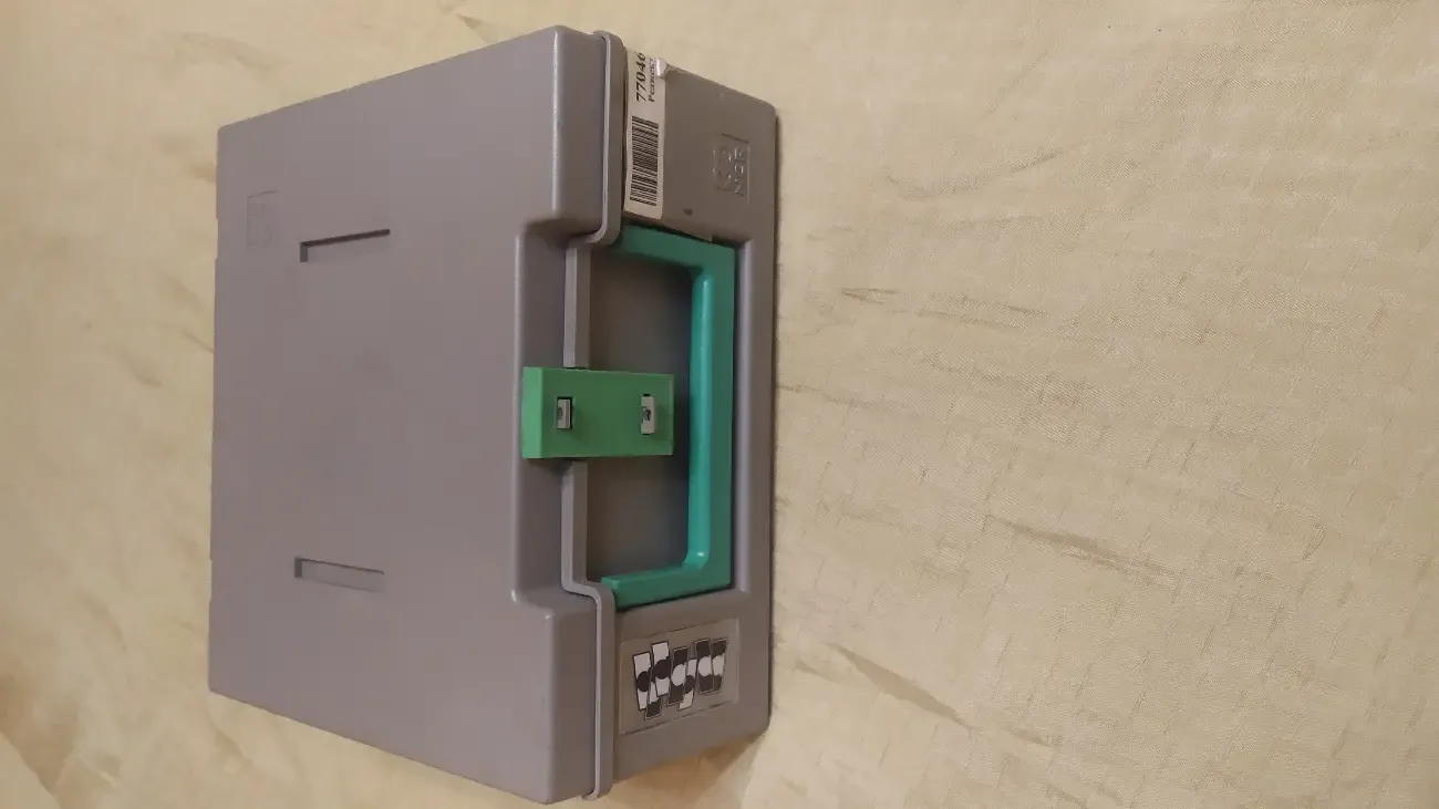 Коробка пластмассовая ящик универсальный 9