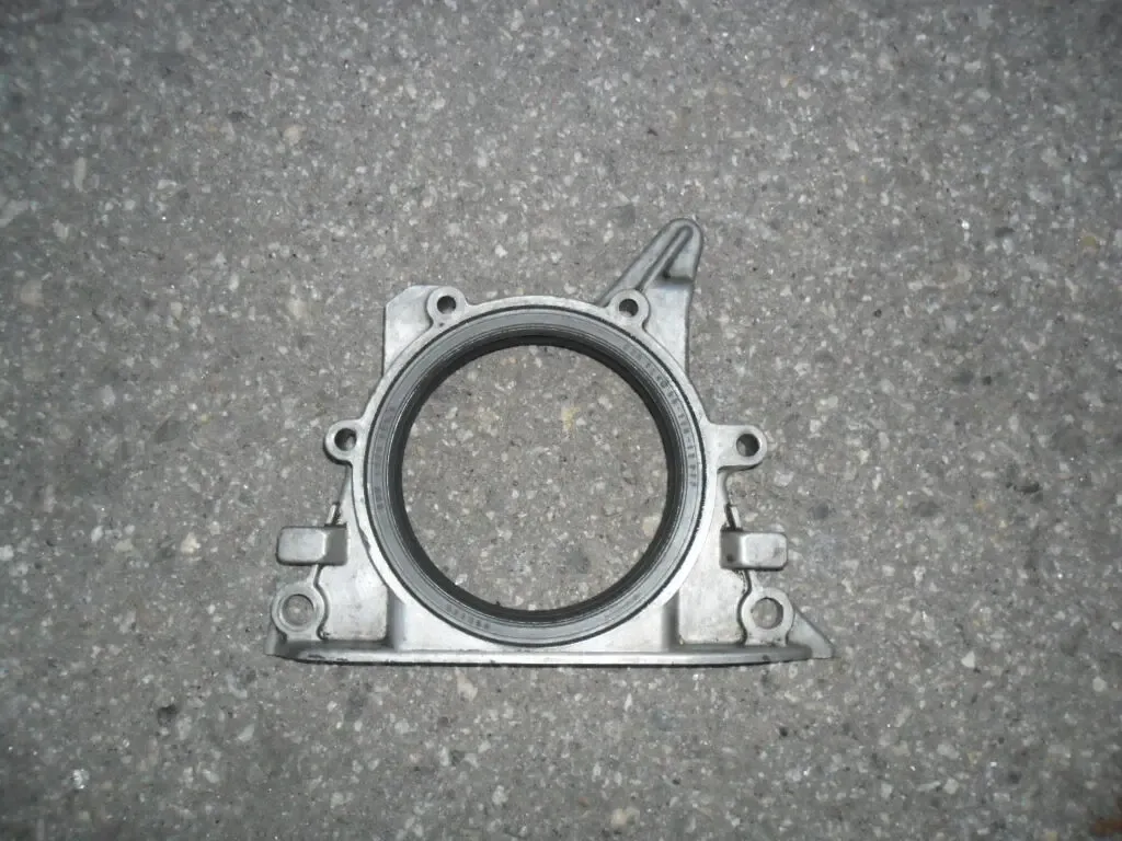 BMW 1265139, Крышка двигателя задняя БМВ М20, BMW 11141264493, оригин