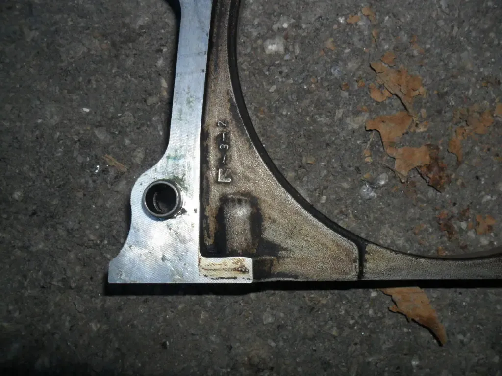 F802-11-310, Крышка коленвала задняя, Мазда 626 GC, FE, оригинал 5