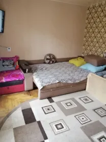 1 комнатная квартира в жилом состоянии.