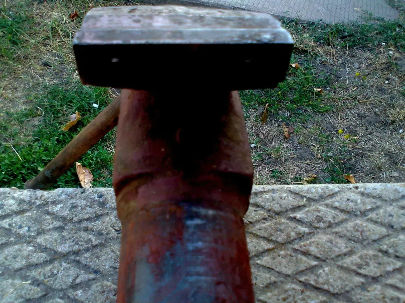 Тиски поворотные,длина губок 80 мм. пр-ва СССР. 8