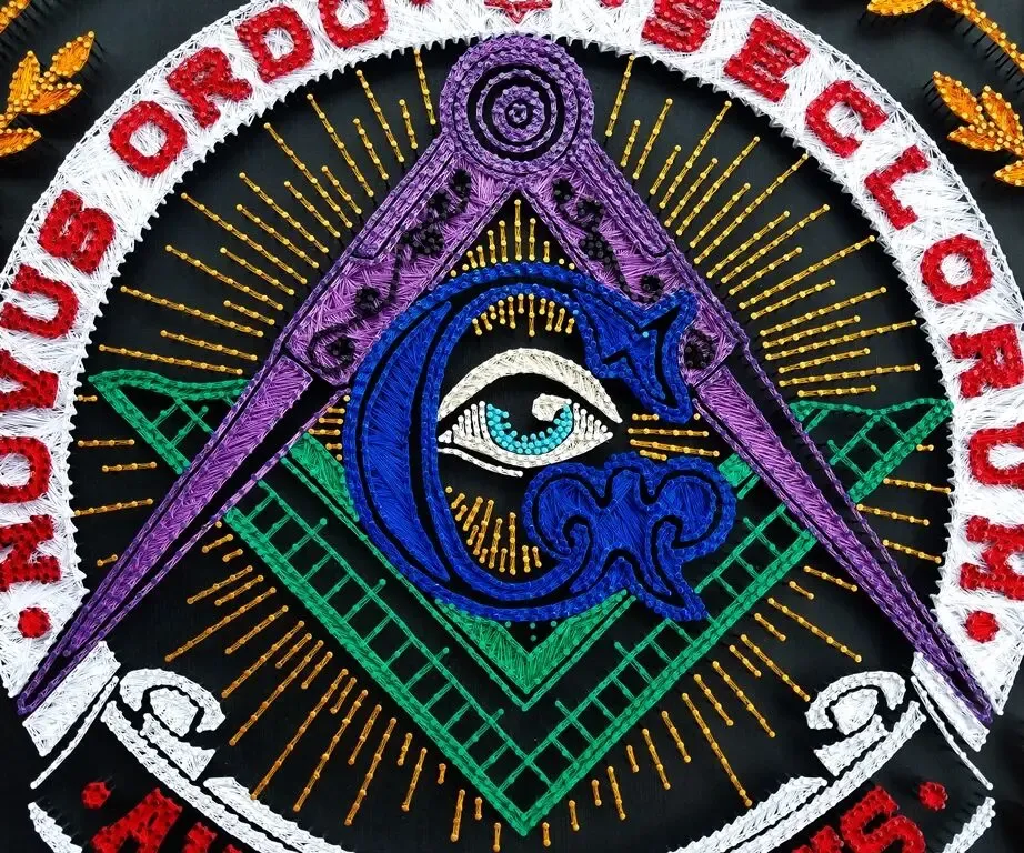 Стринг арт Масонские знаки, Всевидящее око, циркуль и наугольник 5