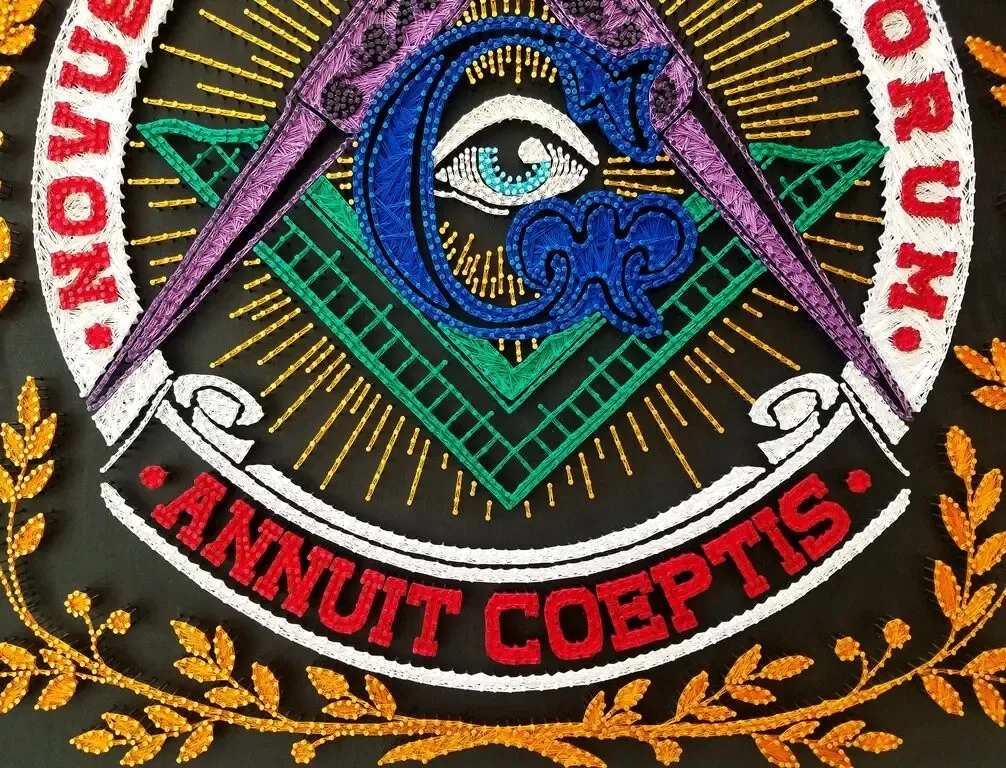 Стринг арт Масонские знаки, Всевидящее око, циркуль и наугольник 4