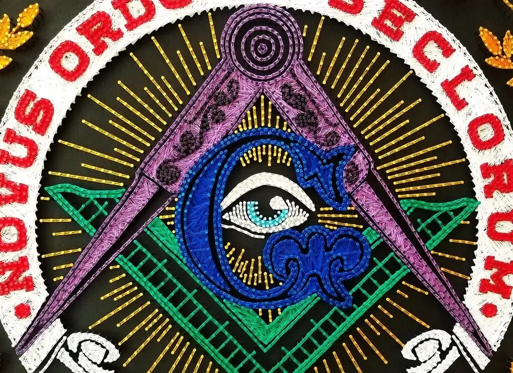 Стринг арт Масонские знаки, Всевидящее око, циркуль и наугольник 8