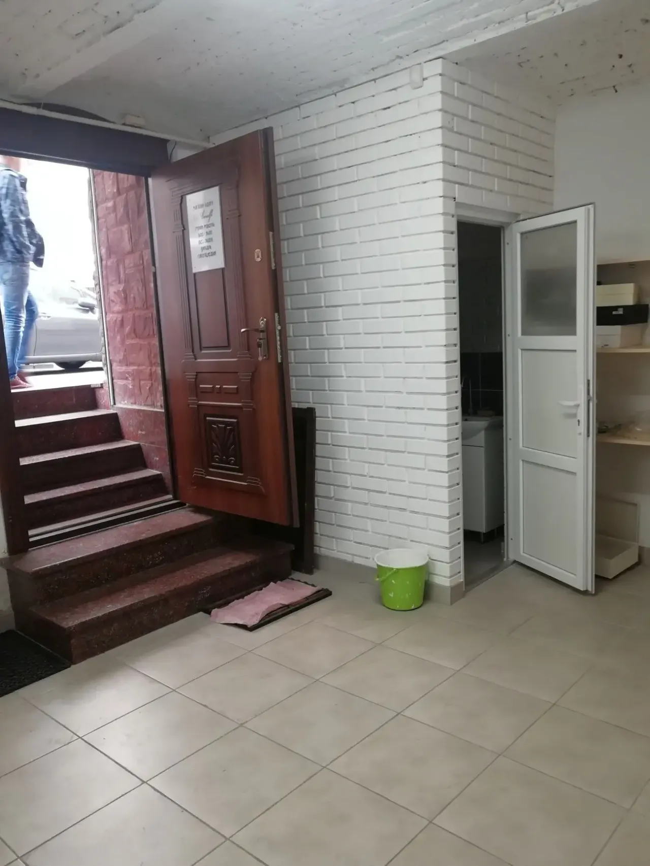 оренда нежитлове прим, магазин, вул. Кн. Романа (біч Нижанківського) 5