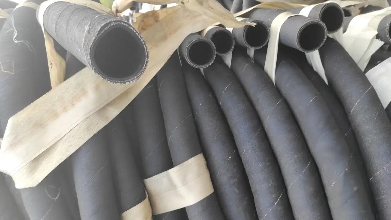 Рукав шланг резиновый поливочный садовый армированный штукатурный 3