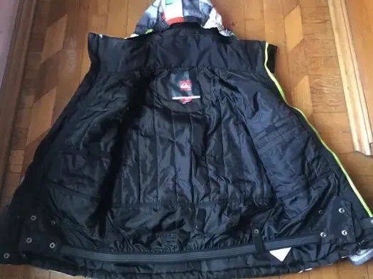 Куртка детская б/у для сноуборда/ г.лыж/ повс.исп. ф.Quiksilver,р.10к 8