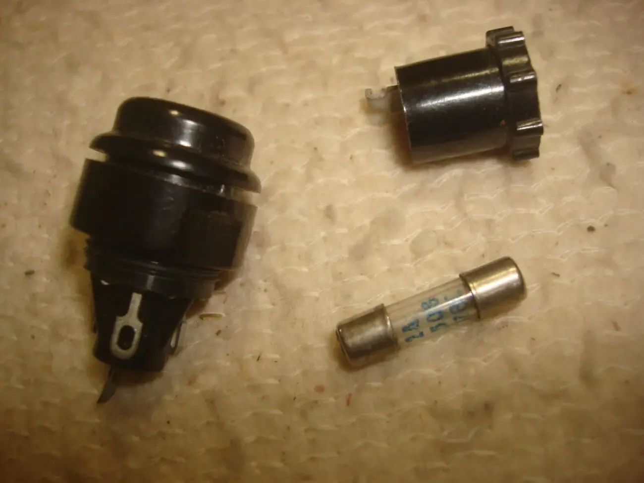 Предохранители    Держатели ДВП ДПК   плавкой  вставки 3