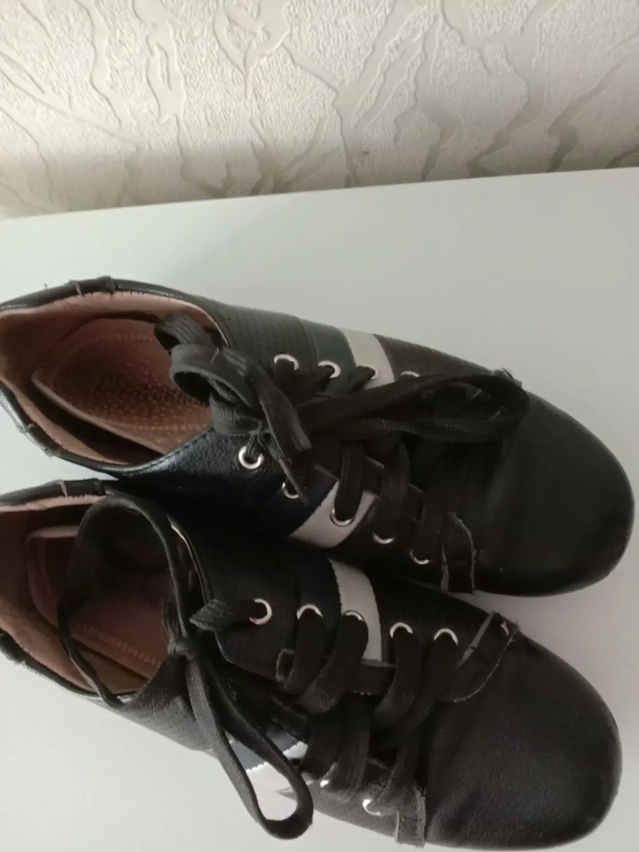 Детские туфли- кроссовки. Р. 34. Кожа 3