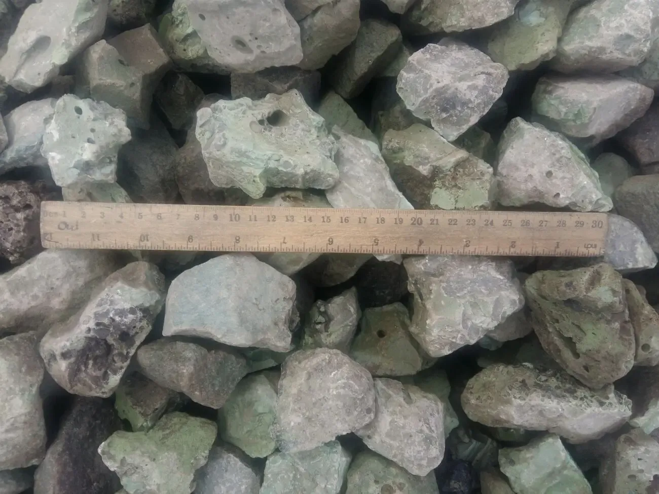 Щебень шлаковый 40-70 мм.