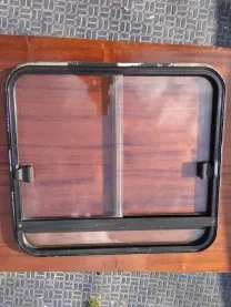 Бокове скло для автобуса, буса