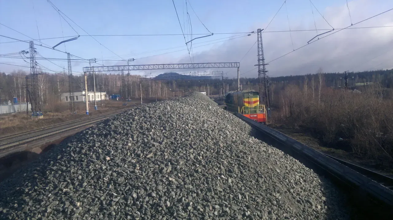 Щебень кварцитный 5-20 мм. вагонами.