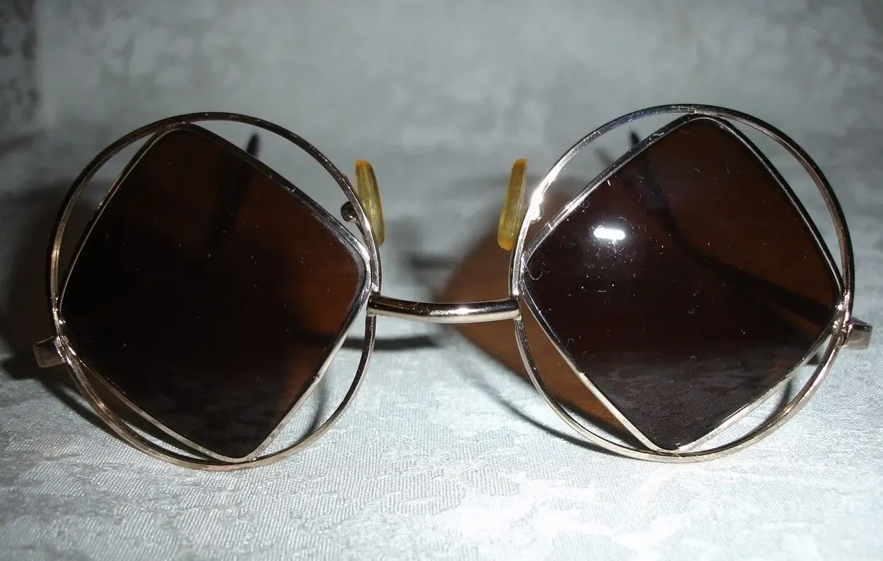 Очки/окуляри-ромби сонцезахисні, в округлій металевій оправі; УНІСЕКС 5