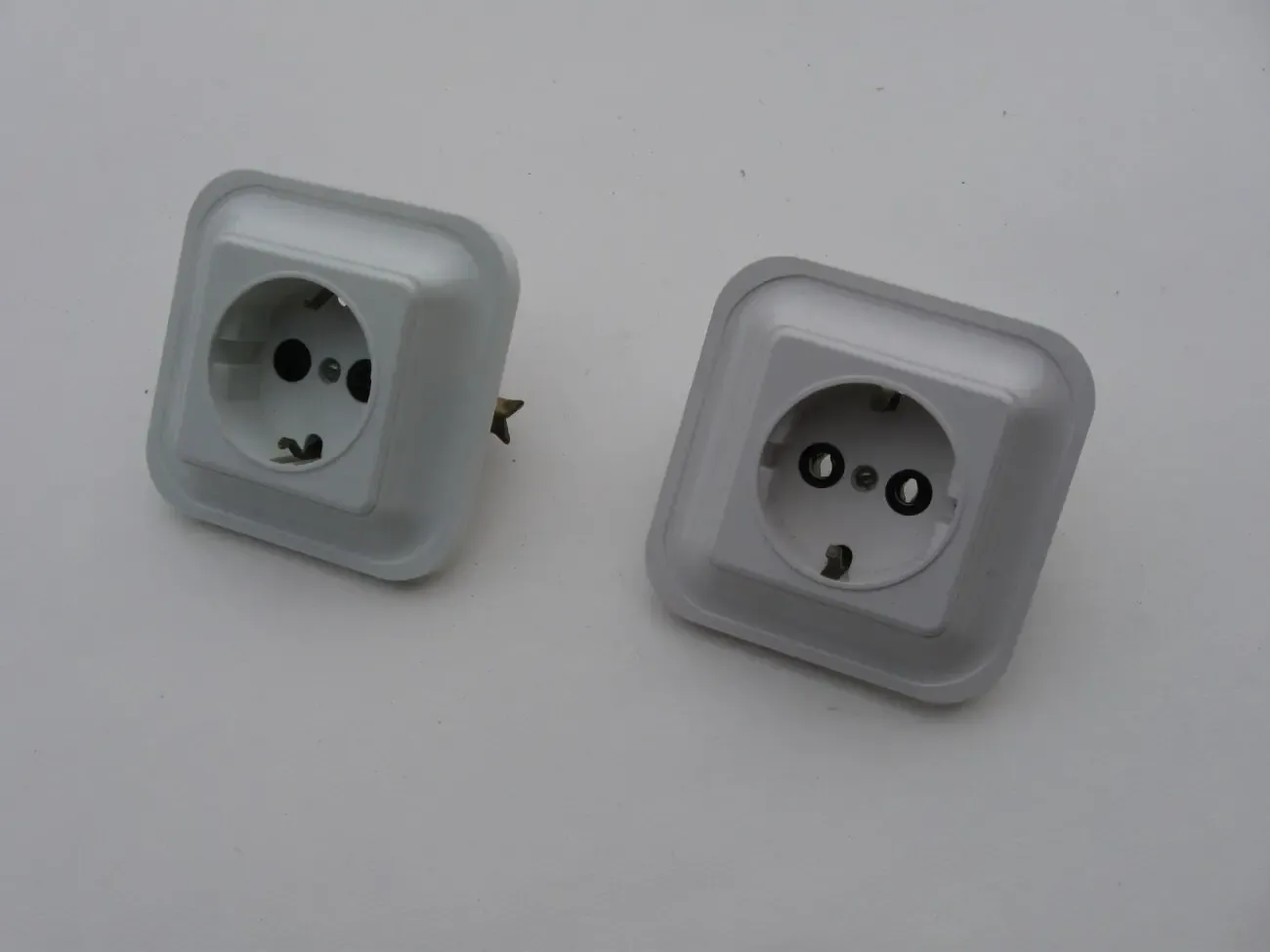 выключатель, розетка скрытой проводки 8