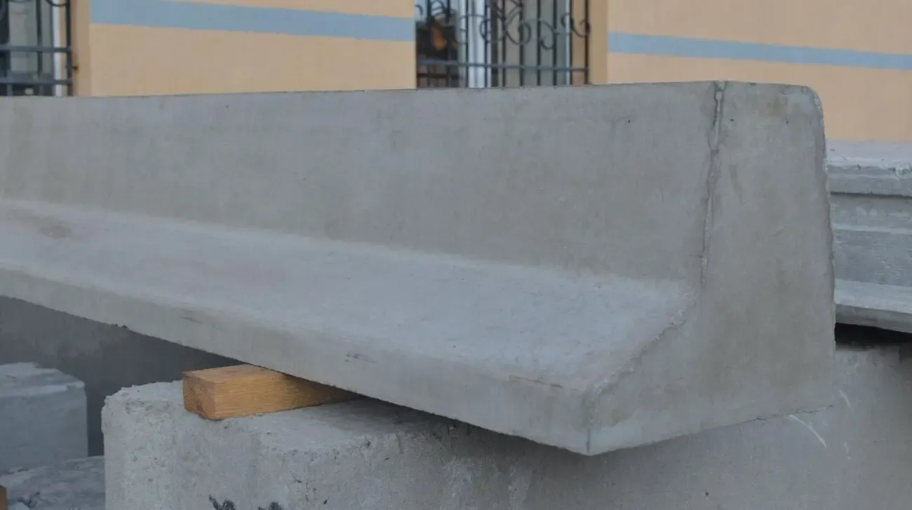 Армований борт (дорожній) 5