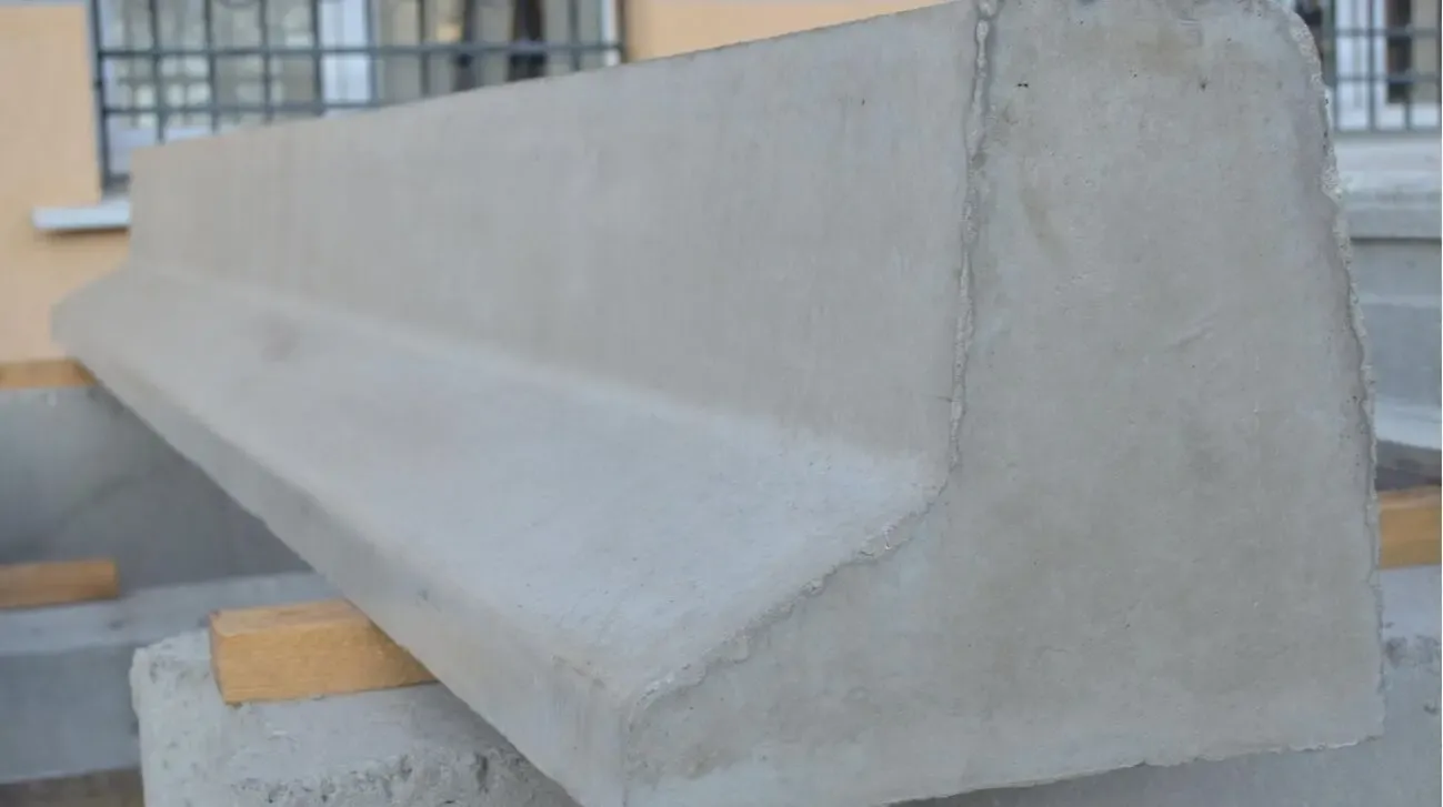 Армований борт (дорожній) 3