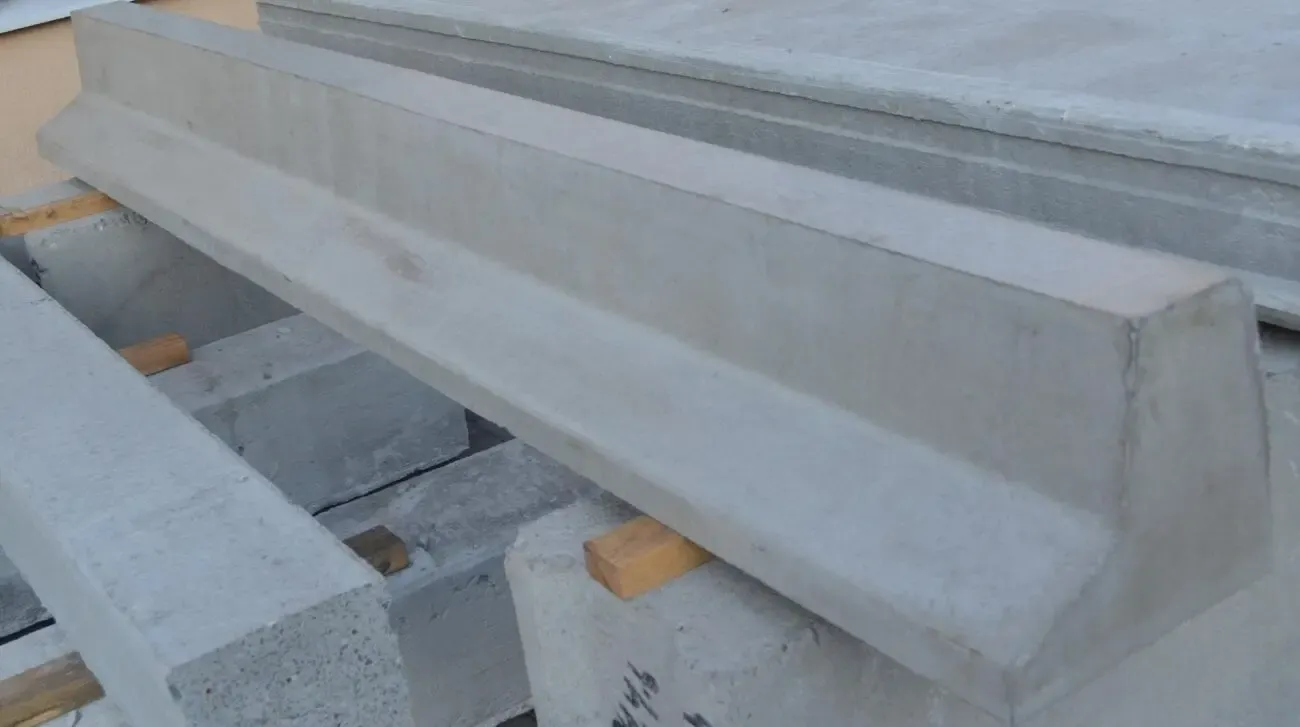 Армований борт (дорожній) 4