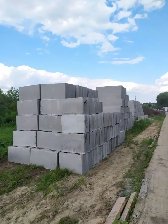 Фундаментні блоки ФБС 10