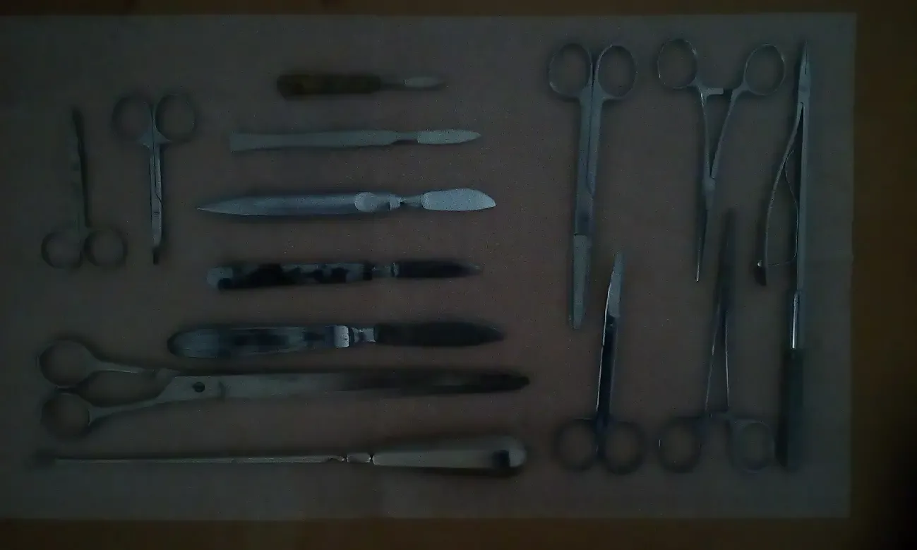 Медичні інструменти СССР.