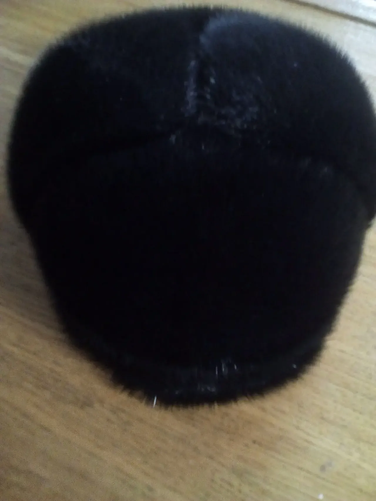 Шапка Нерпа продам 2