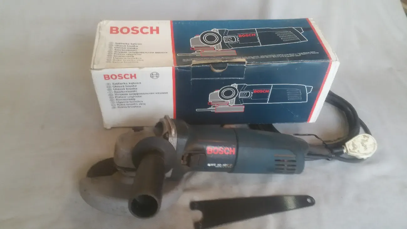 Продам УШМ Bosch GWS 10-125C оригинал 4