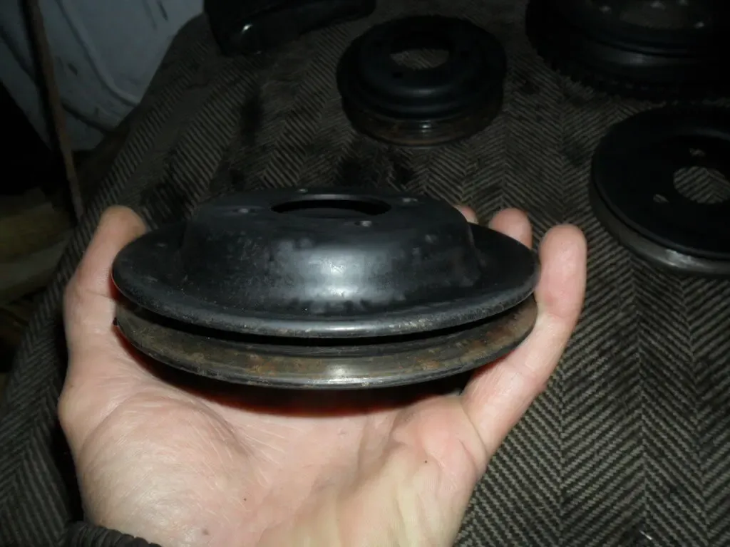 BMW 1717637, Шкив помпы БМВ M40, M42, оригинал, BMW E30, E36, E34 2