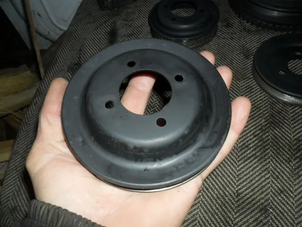 BMW 1717637, Шкив помпы БМВ M40, M42, оригинал, BMW E30, E36, E34